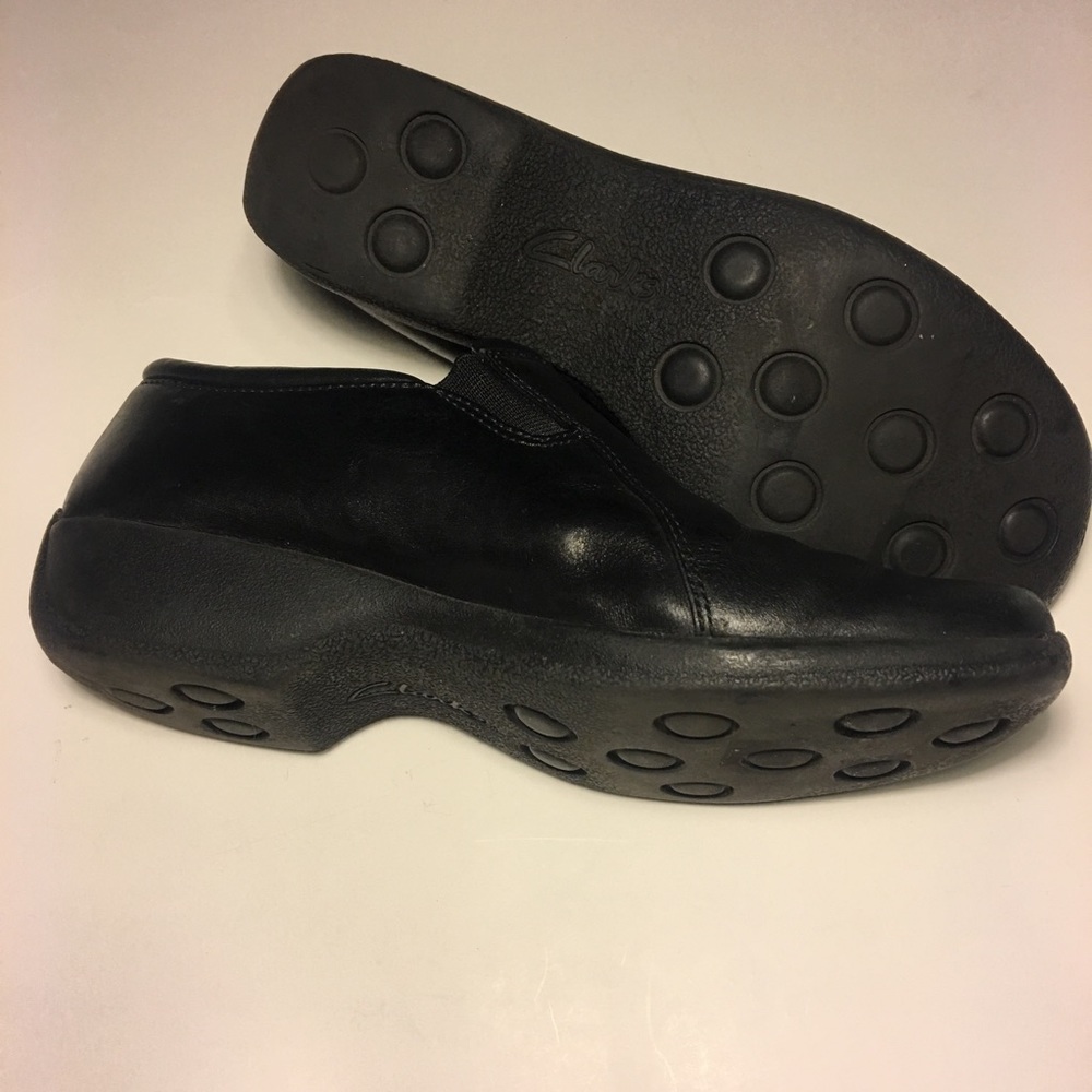 Clark’s Black Leather 7 1/2M Slip On Clogs - Picture 4 of 7
